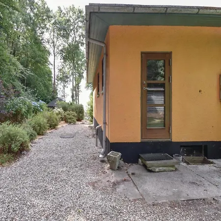 One Bedroom Holiday In Haarby Дом отдыха